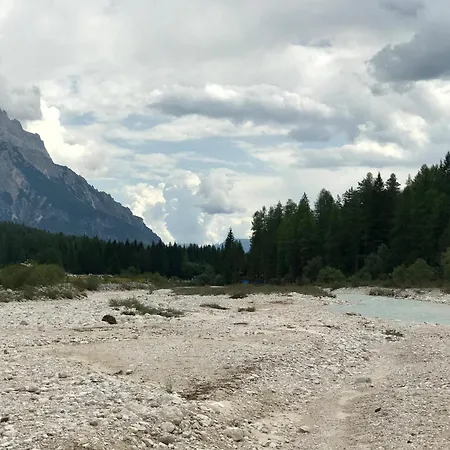 Brand New Beautiful Ground Floor Flat Cortina dʼAmpezzo